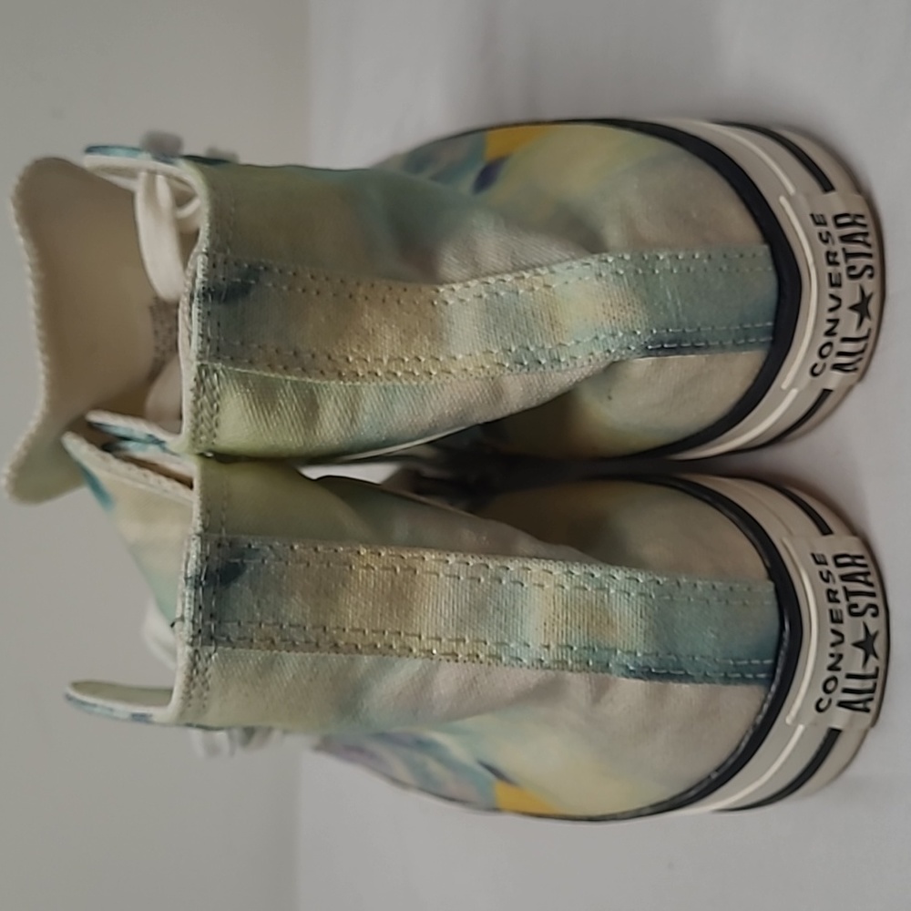 Converse Chuck Taylor Tie Dye High Top Sneakers . - Picture 3 of 10